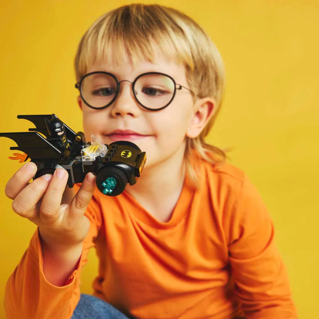 LEGO® DC Batman™: Батман с Батмобила срещу Мистър Фрийз™ 76301