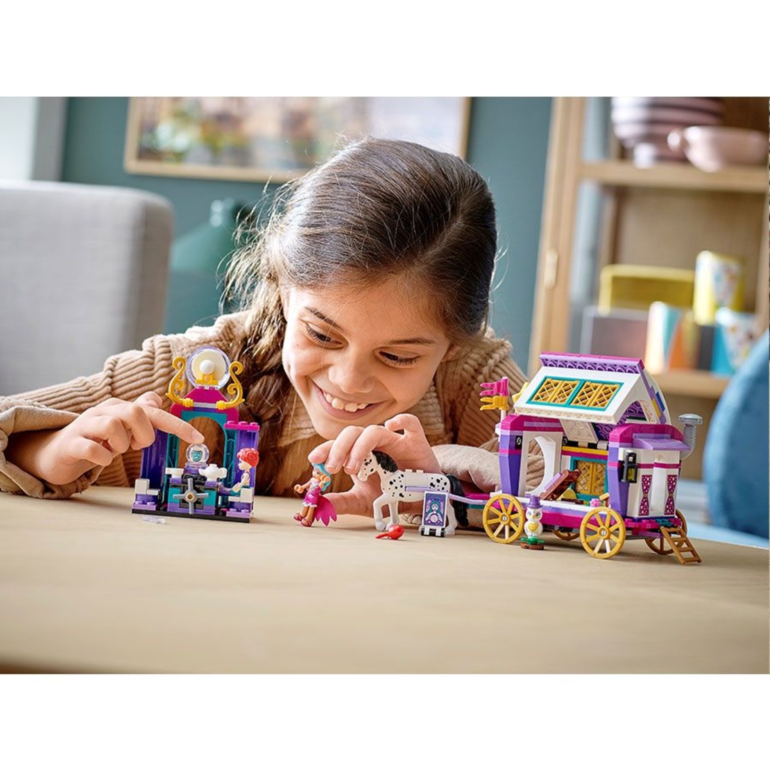 LEGO® Friends Магическа каравана 41688