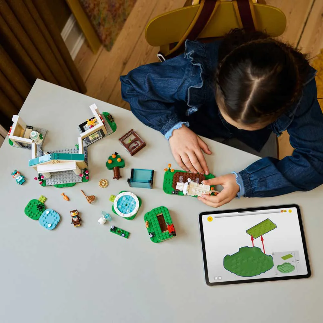 LEGO® Animal Crossing™ Музейна колекция на Blathers 77056
