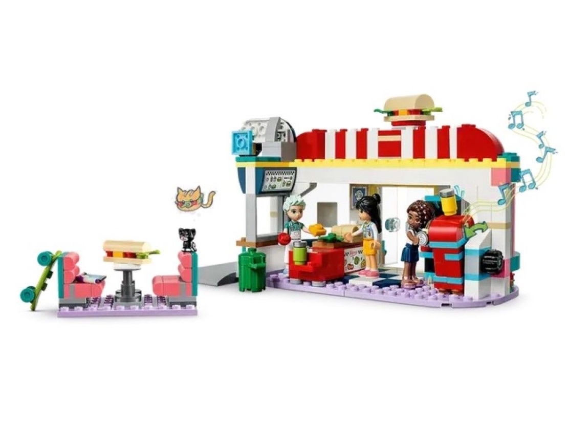 LEGO® Friends Ресторант в центъра на Хартлейк 41728