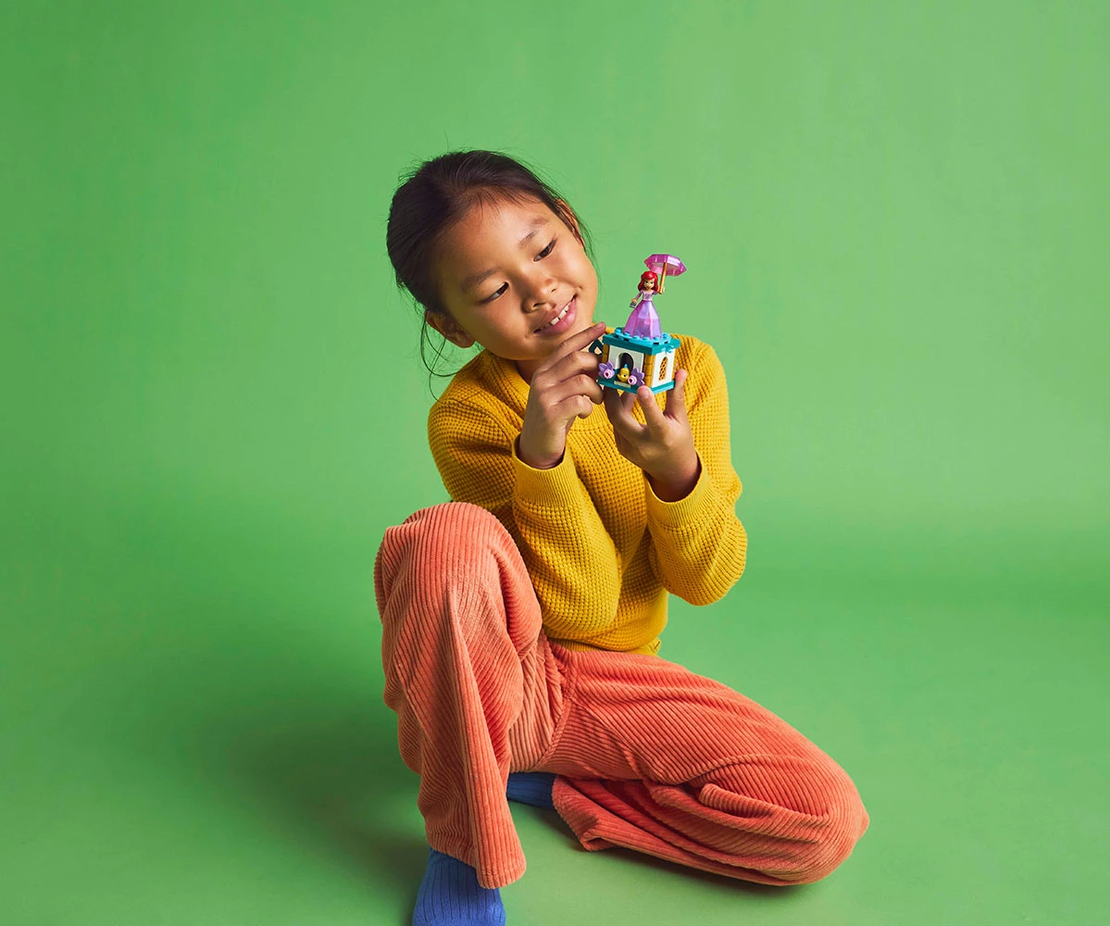 LEGO® Disney Princess 43259 - Ариел се върти