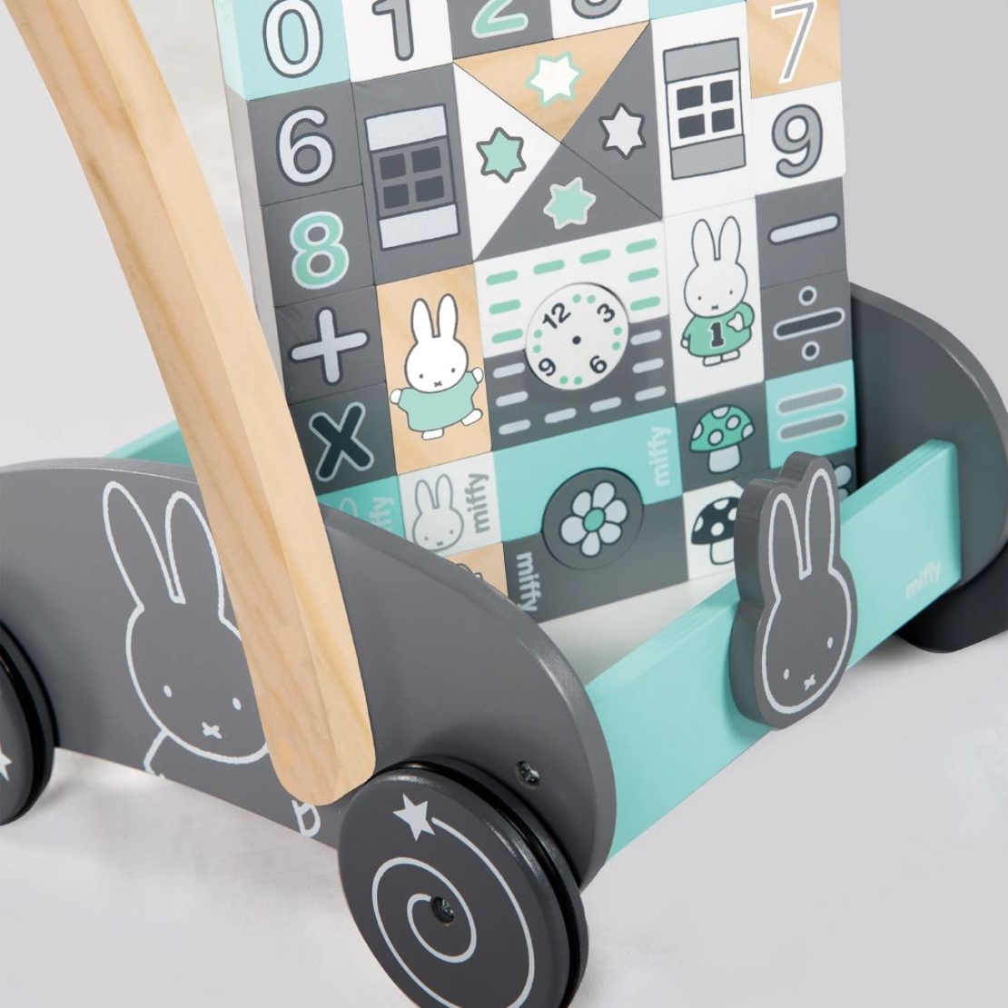 Проходилка за бутане с конструктор Roba Miffy