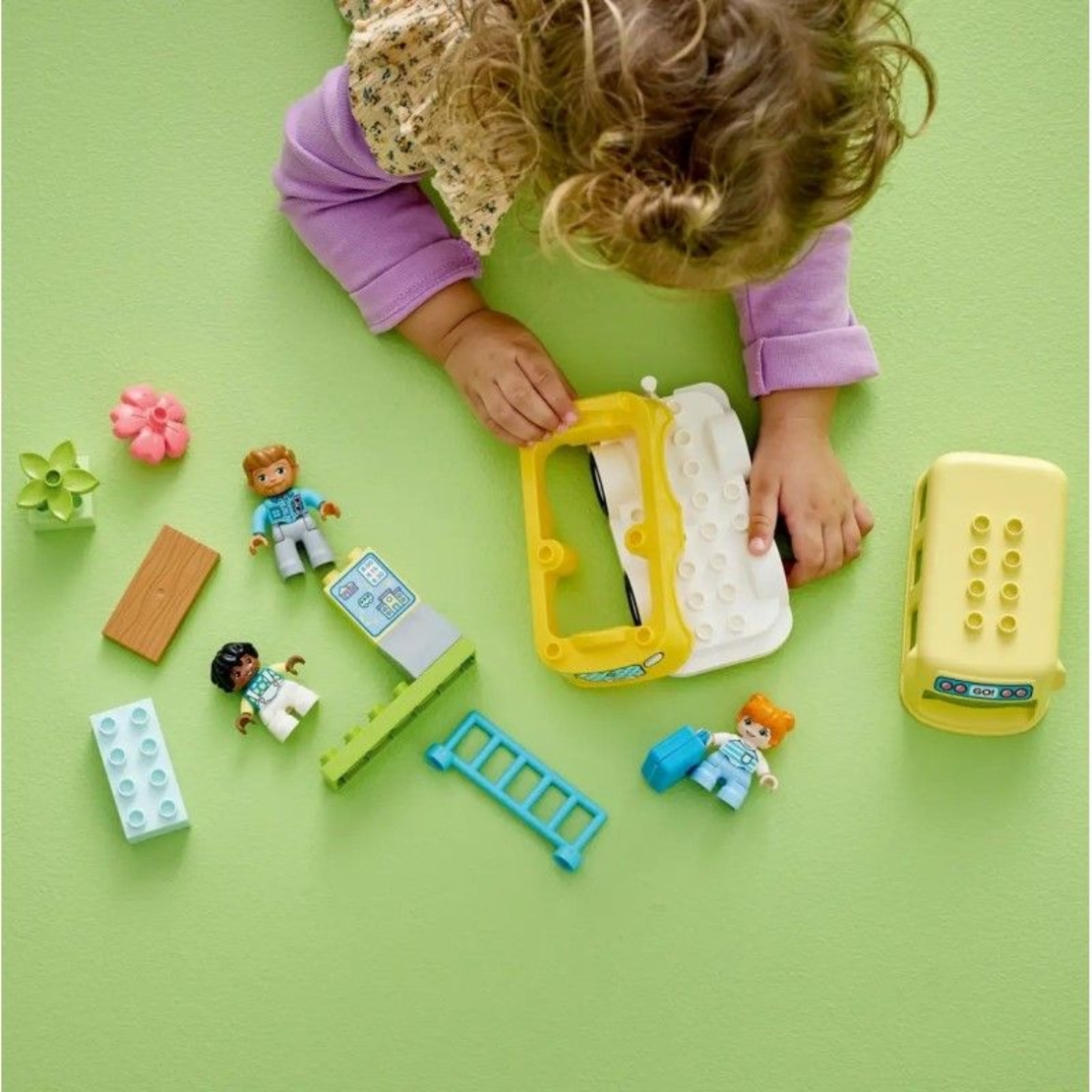 LEGO® DUPLO® Пътуване с автобус 10988