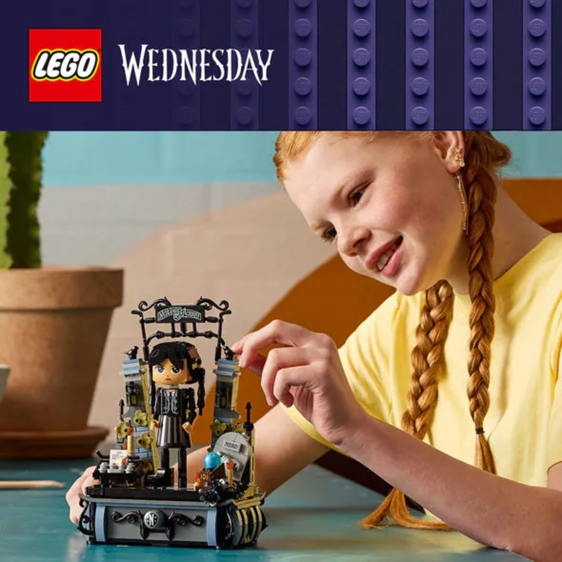 LEGO® Wednesday Фигура на Уензди Адамс 76780
