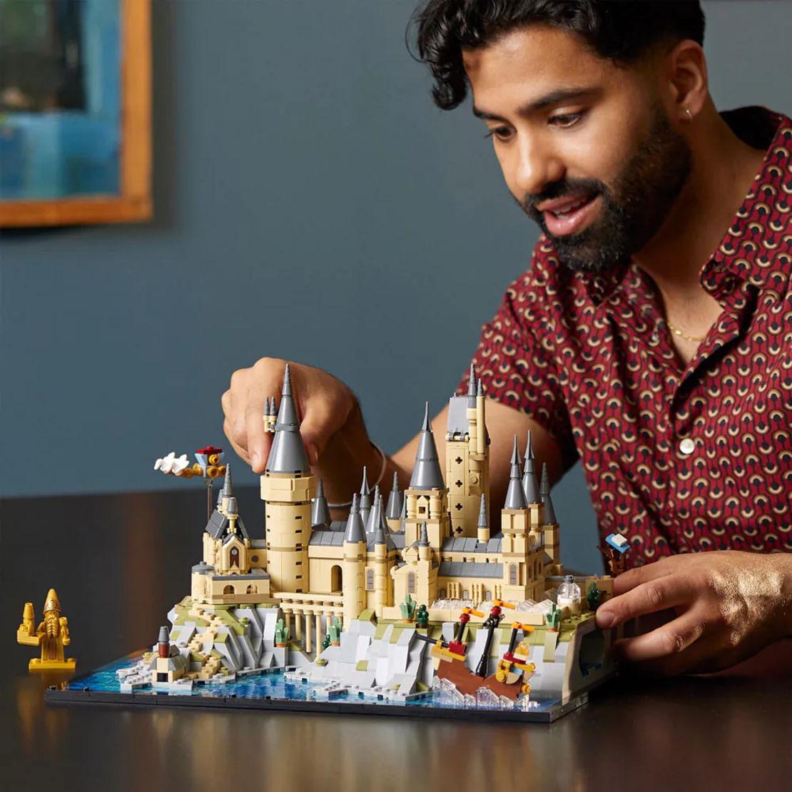 LEGO® Harry Potter™ Замъкът Хогуортс и земите наоколо 76419