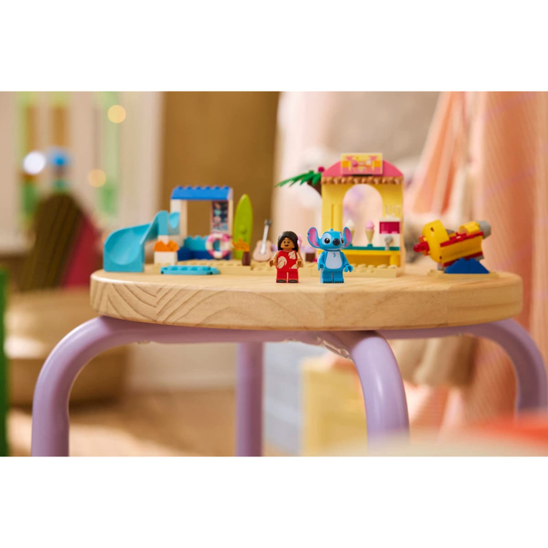LEGO® Disney Забавление на плажа с Лило и Стич 43280