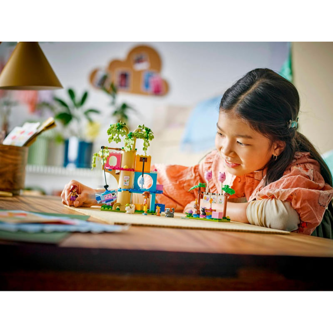LEGO® Friends Котешко парти за рожден ден и дървесна къща 42666
