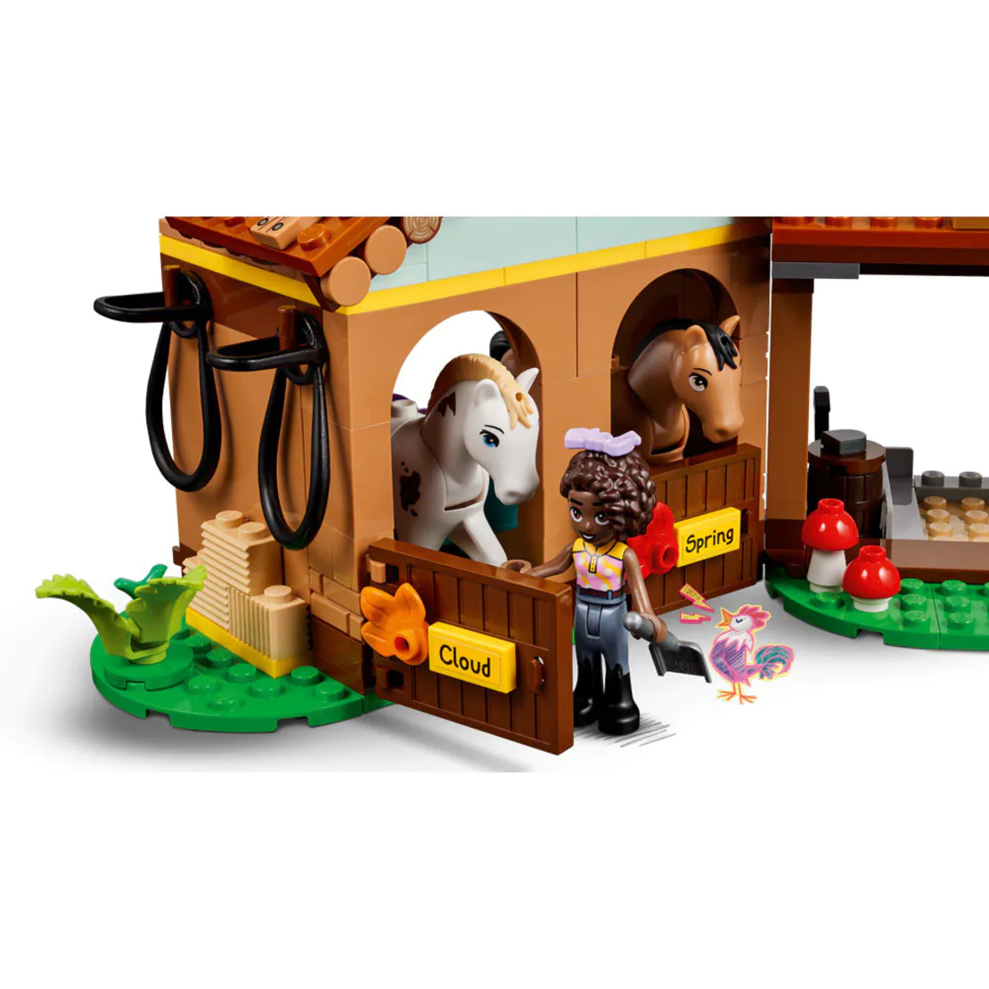 LEGO® Friends Конюшнята на Отъм 41745