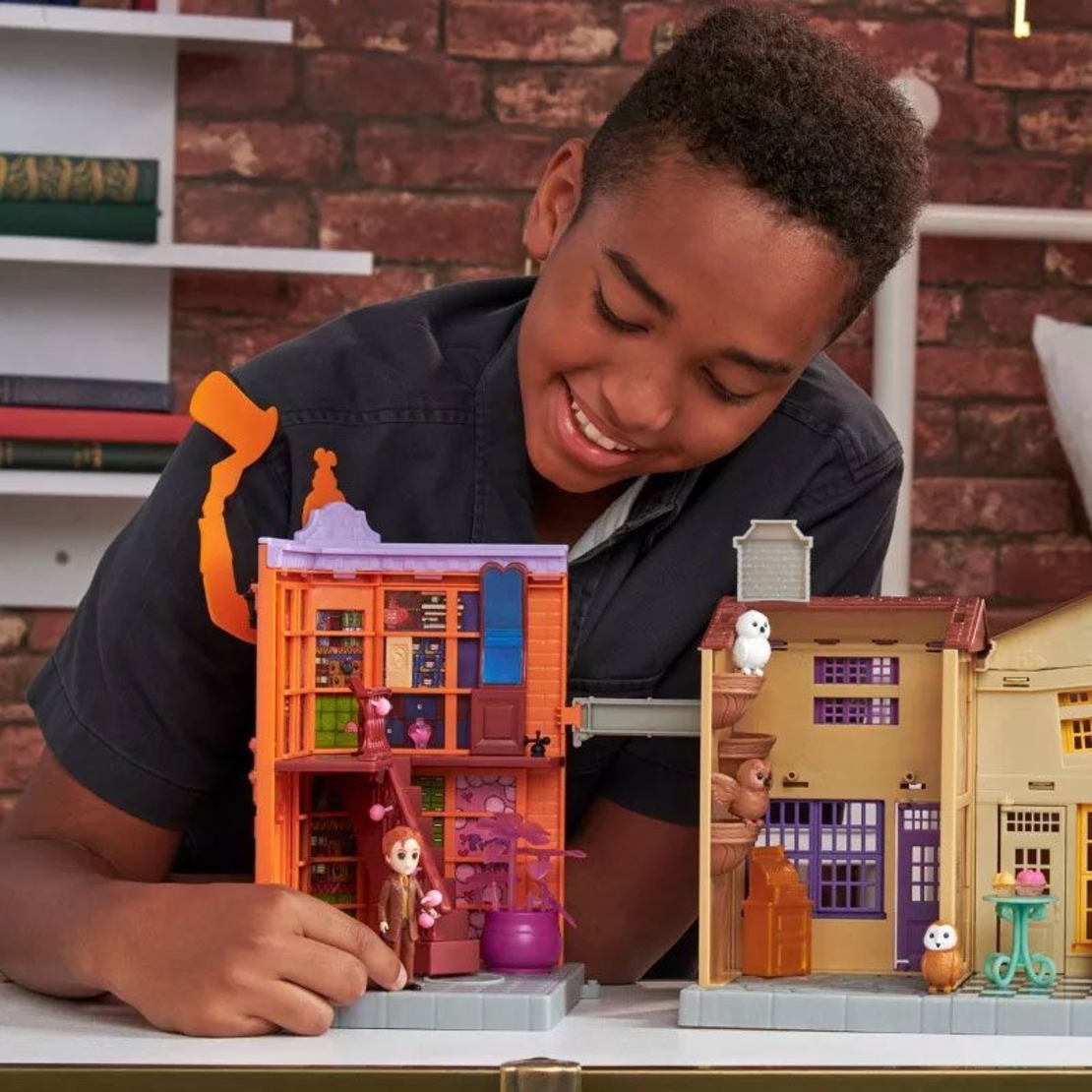 Игрален комплект 3в1 Spin Master Harry Potter Wizarding World Magical Minis Diagon Alley, със звуци и светлини