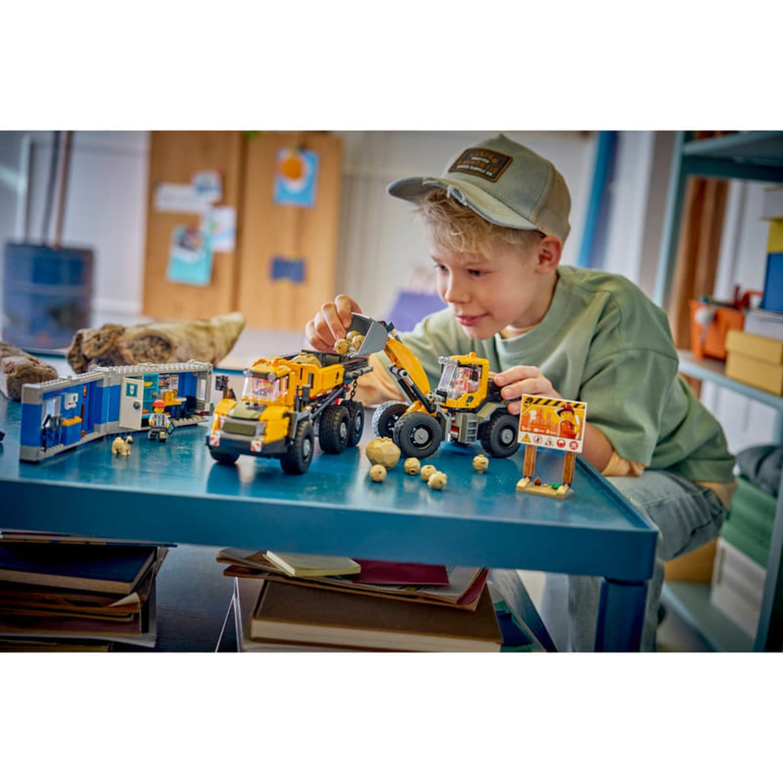 LEGO® City Самосвал и товарач с челно товарене 60494