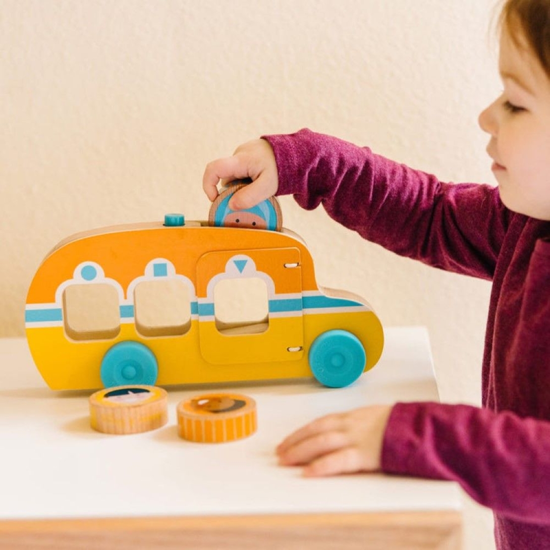 Дървен автобус Melissa and Doug GO Tots 30738