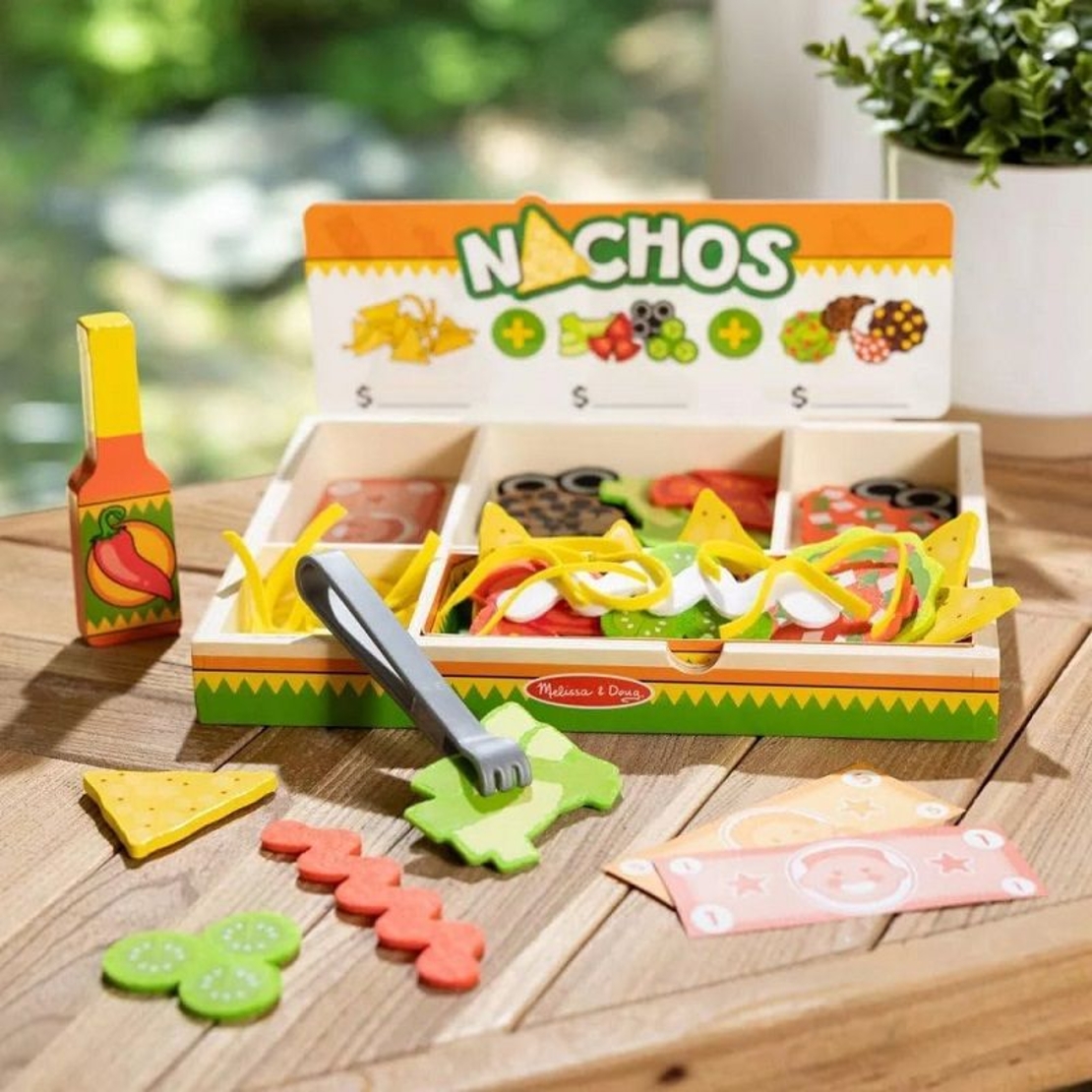 Дървен комплект за игра Melissa and Doug Nachos 92310