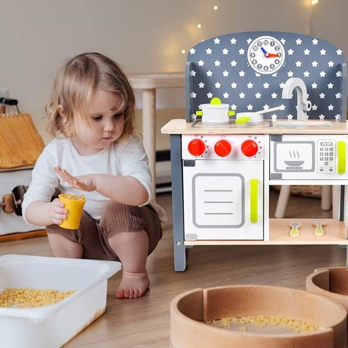 Дървена детска кухня Raya Toys Звезди
