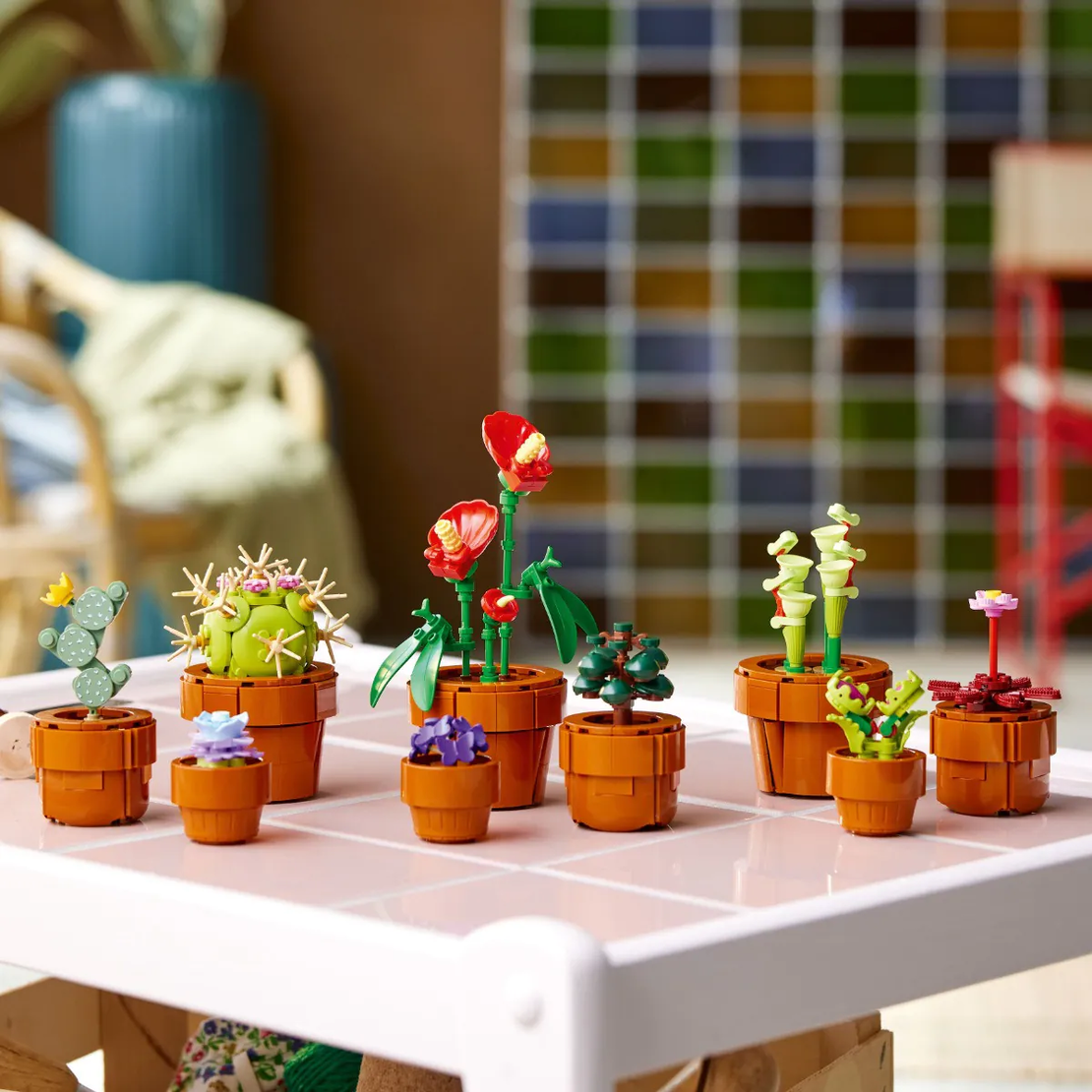 LEGO® Icons Малки растения 10329