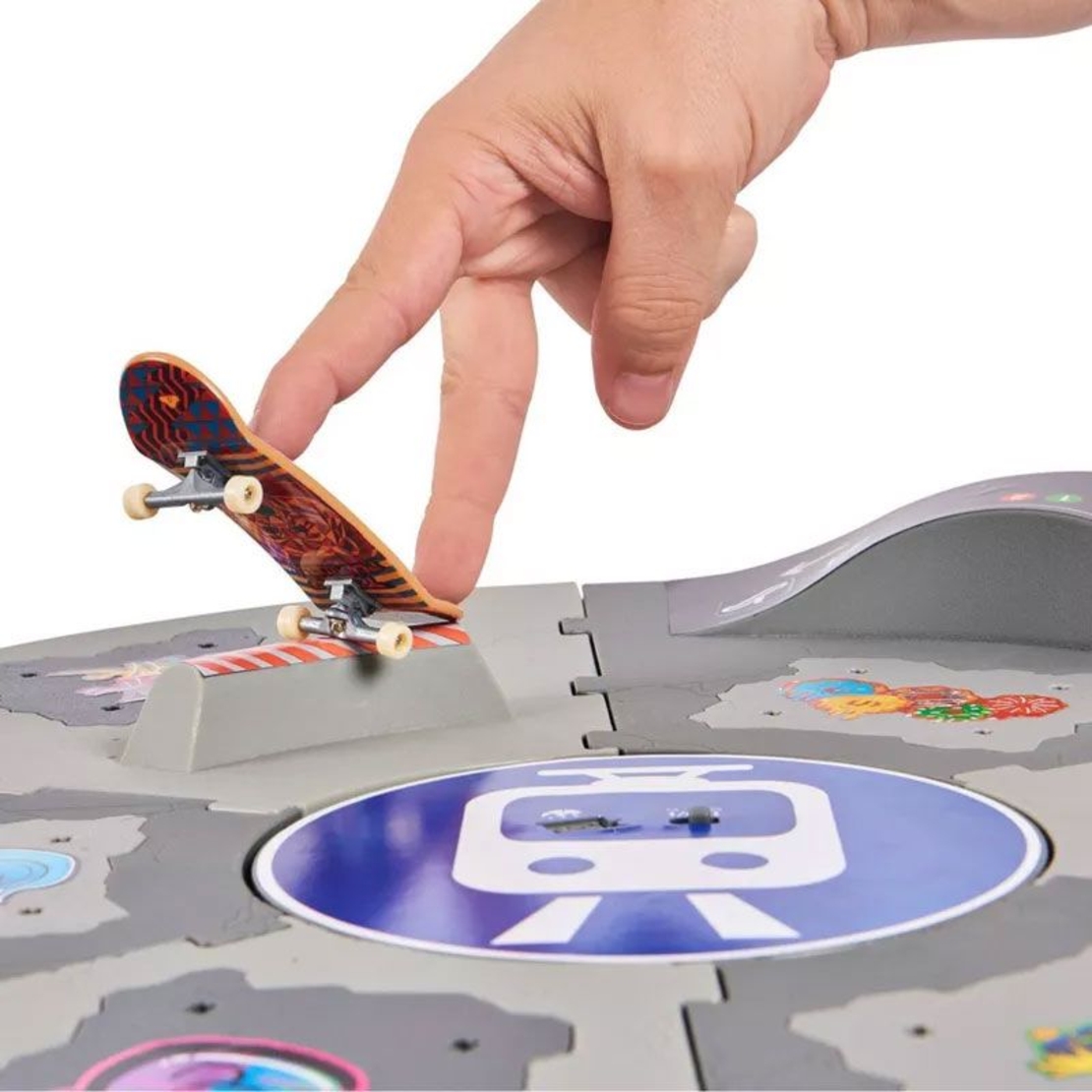 Игрален комплект Spin Master Tech Deck X-Connect Shredline 360 Въртящ се скейт парк и фингърборд