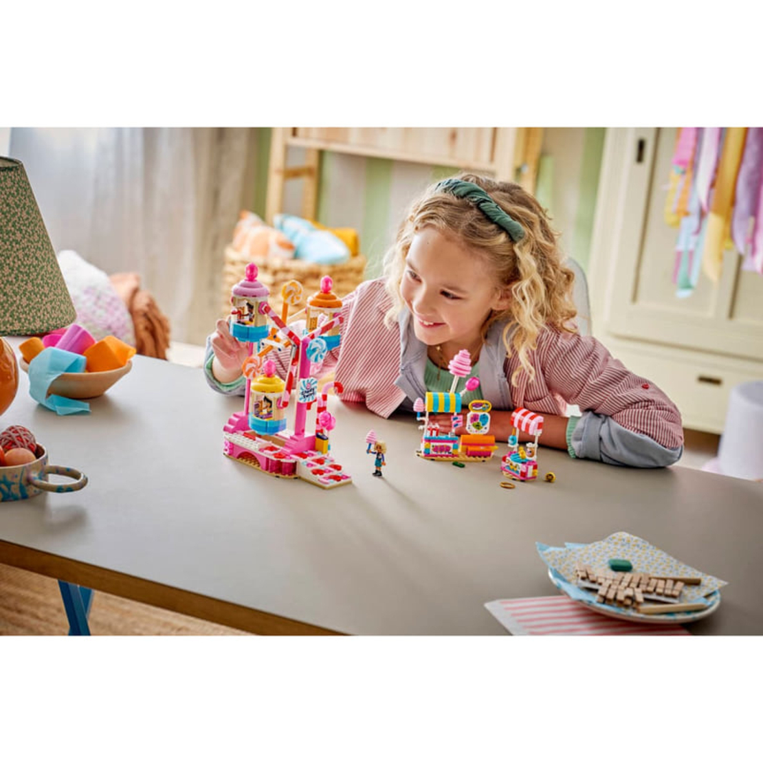 LEGO® Friends Виенско колело от бонбони и сладкиши 42700
