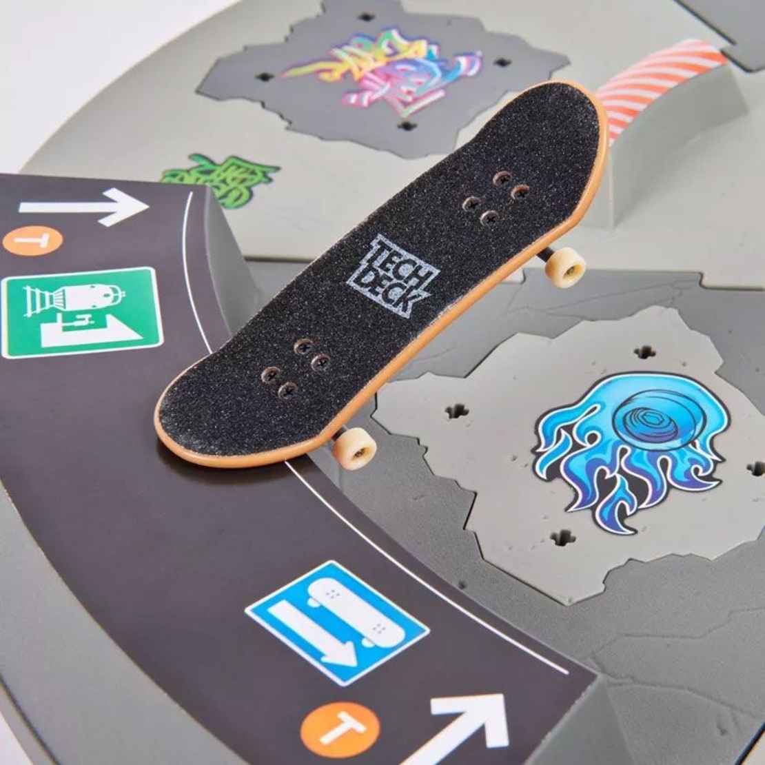 Игрален комплект Spin Master Tech Deck X-Connect Shredline 360 Въртящ се скейт парк и фингърборд