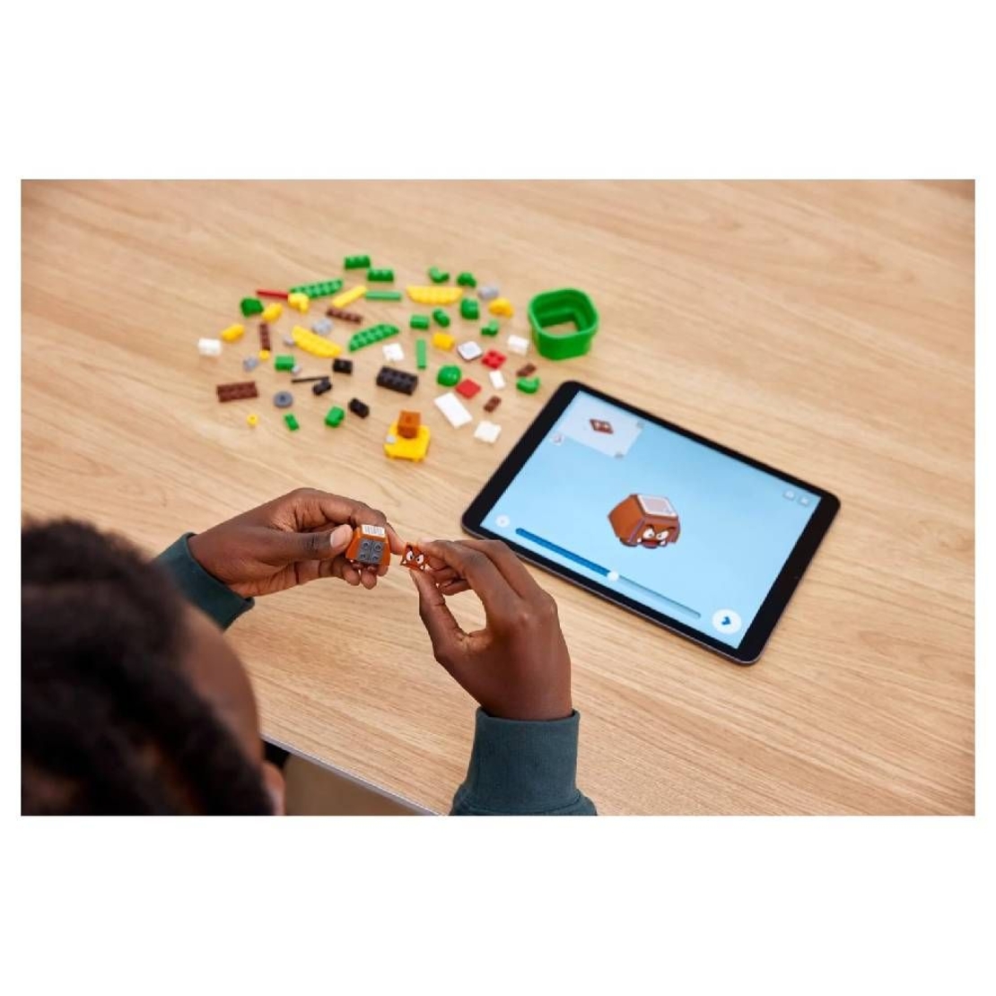 LEGO® Super Mario™ Комплект с допълнения Goomba’s Shoe 71404