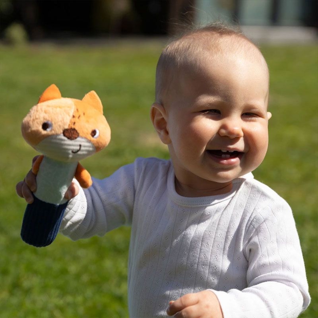 Плюшена играчка BabyOno Have Fun Писукаща лисица Monday, 1497