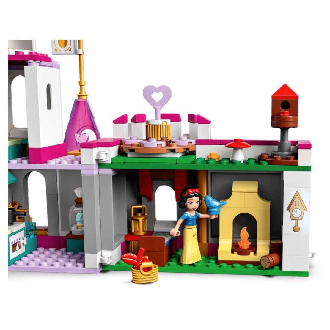 LEGO® Disney Princess Замък за безкрайни приключения 43205