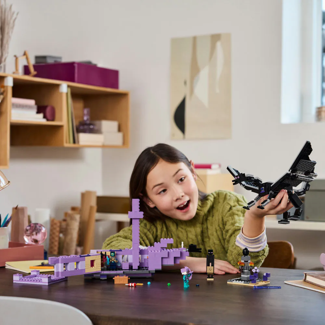LEGO® Minecraft® Драконът Ендър и корабът на Края 21264