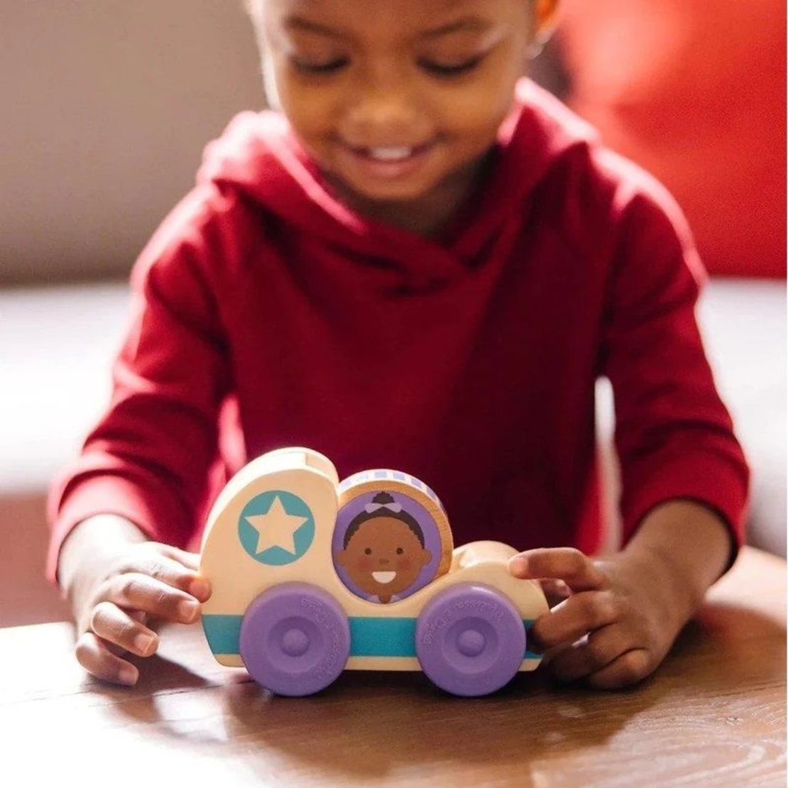 Дървена състезателна кола Melissa and Doug GO Tots Star cars 30747