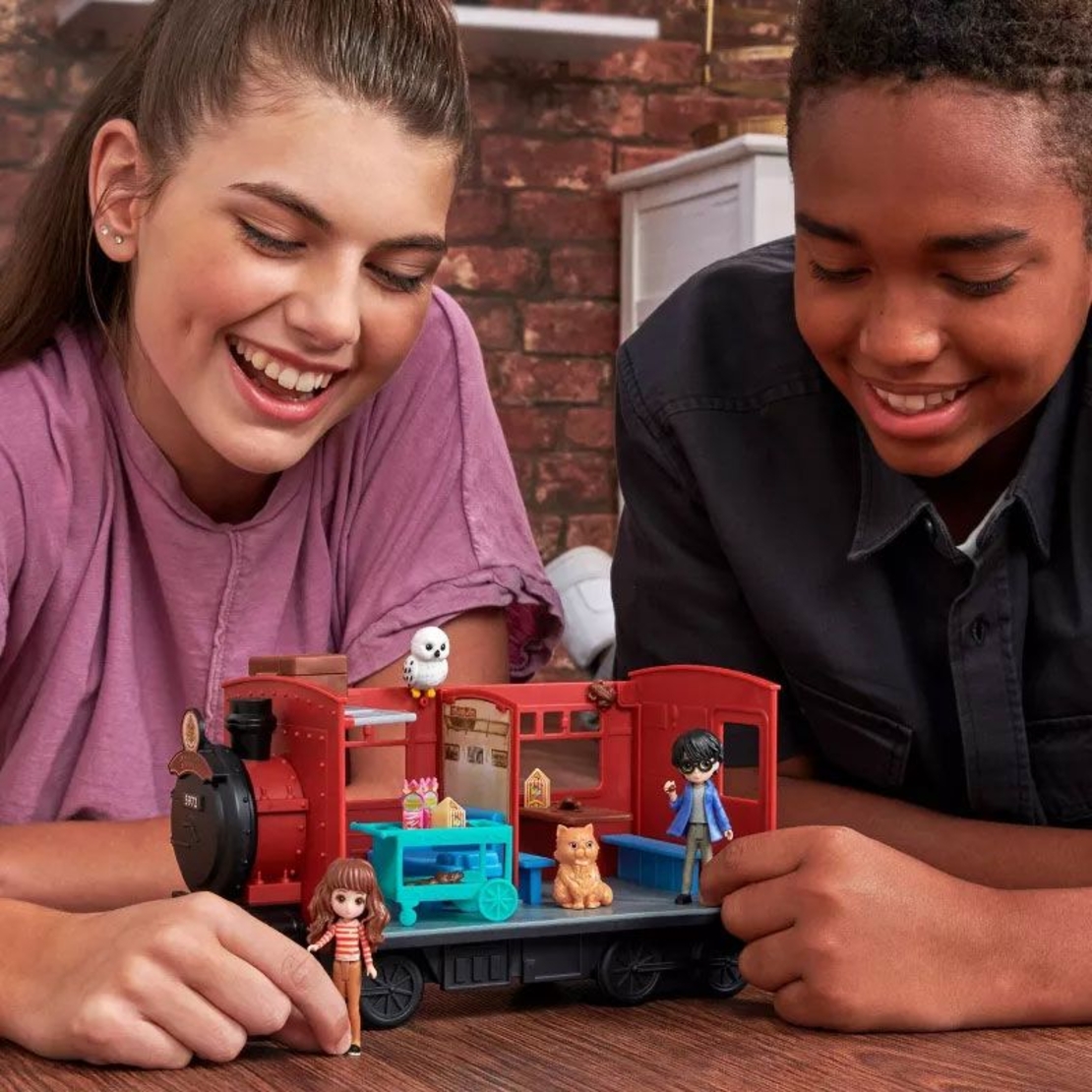 Игрален комплект Spin Master Harry Potter Wizarding World Magical Minis Hogwarts Express