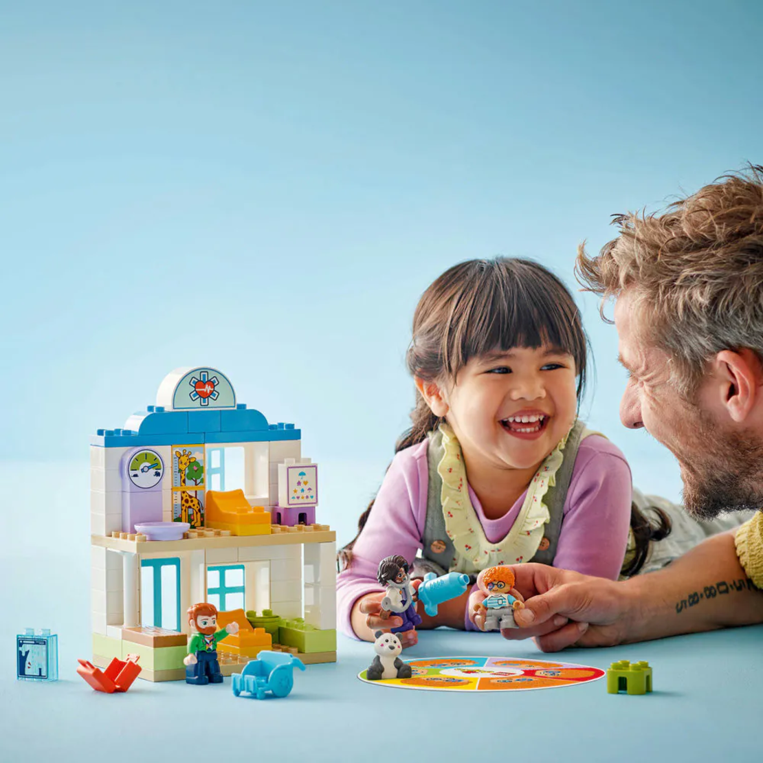 LEGO® DUPLO® Първо посещение при лекаря 10449
