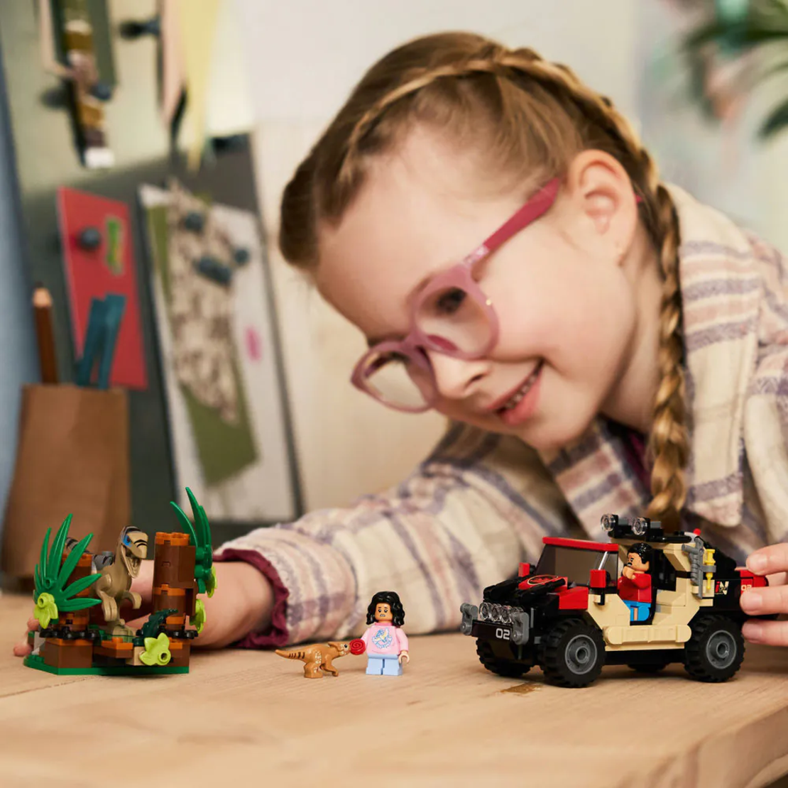 LEGO® Jurassic World Офроуд бягство на раптор 76972