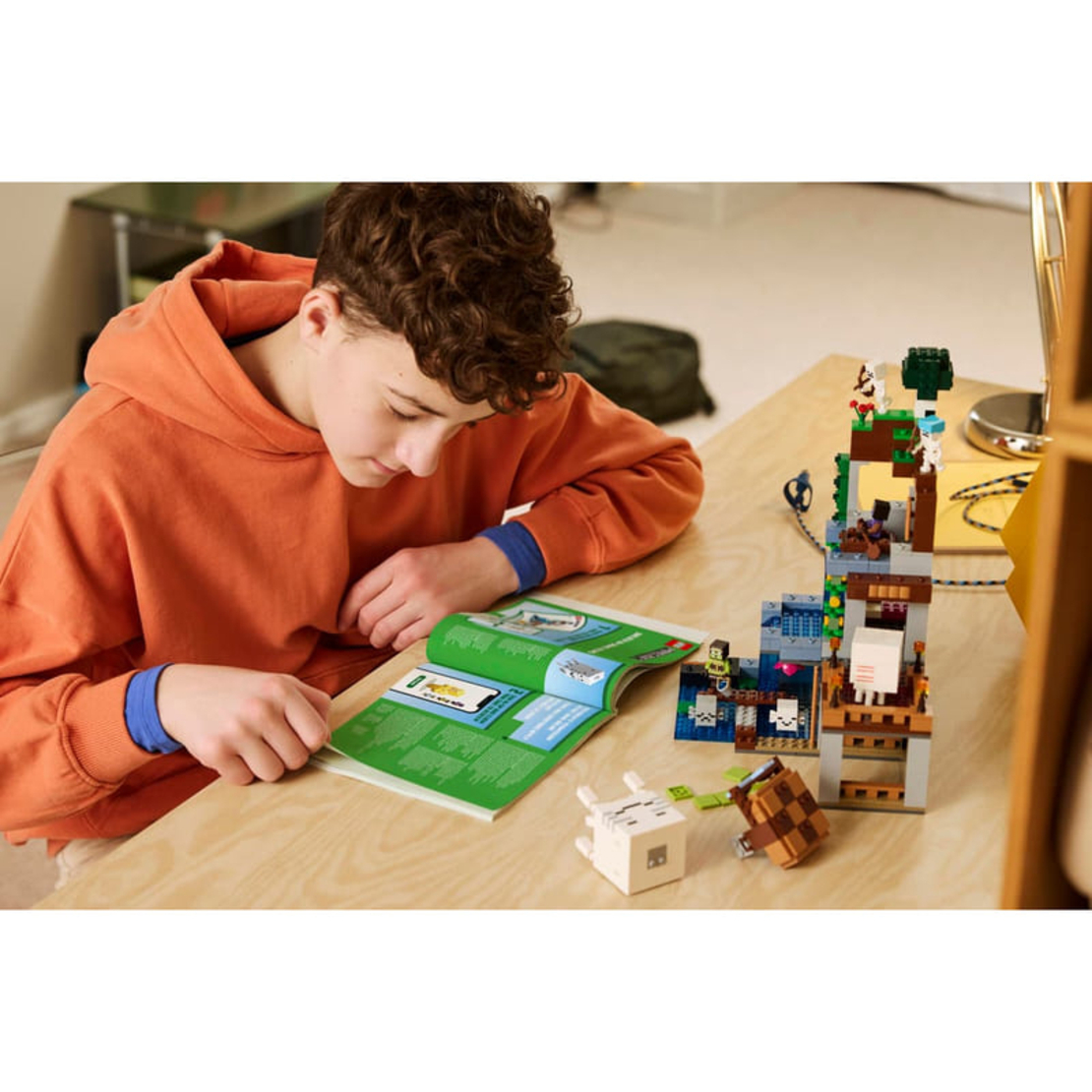 LEGO® Minecraft® Призрачна станция 21597