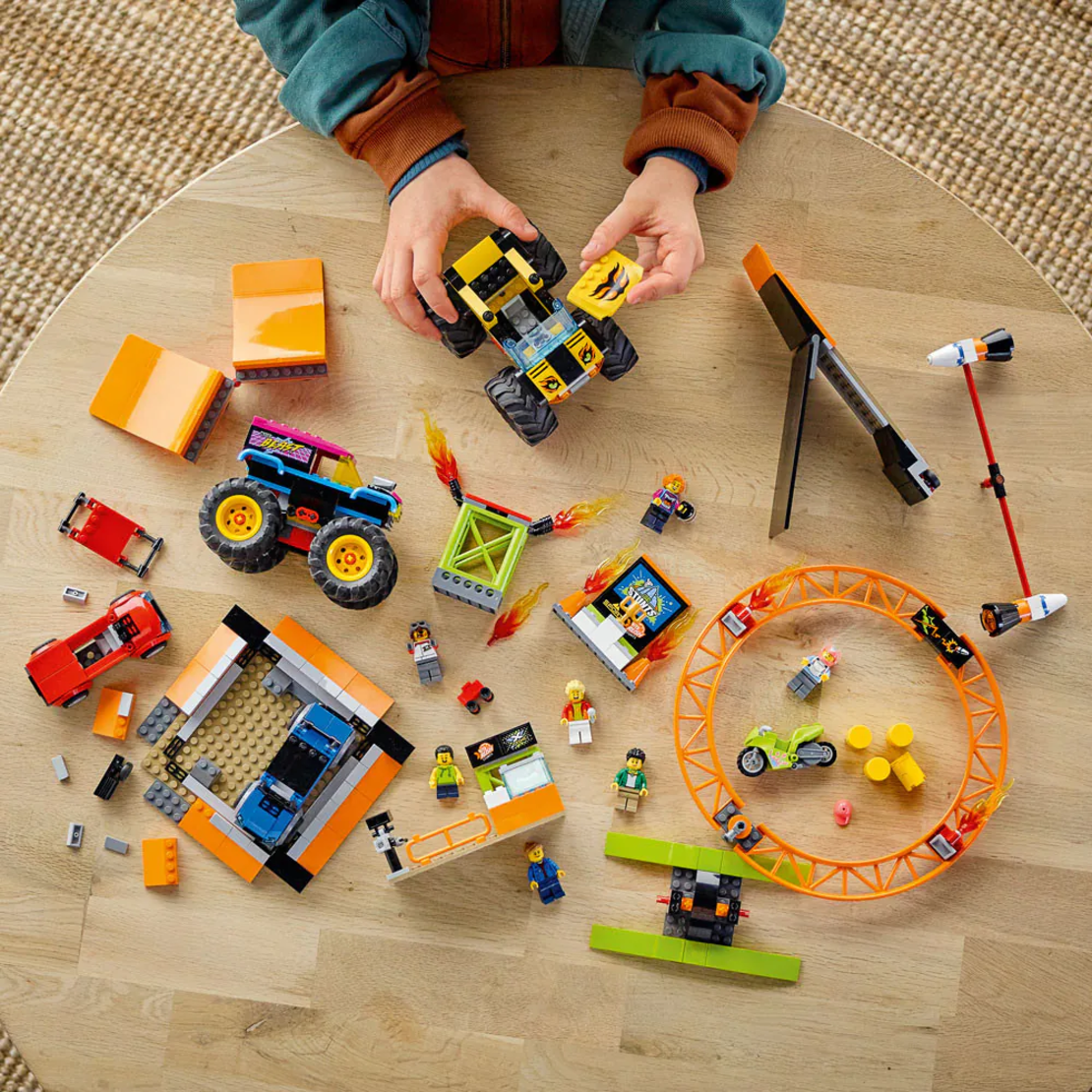 LEGO® City Stuntz Арена за каскаьорско шоу 60295