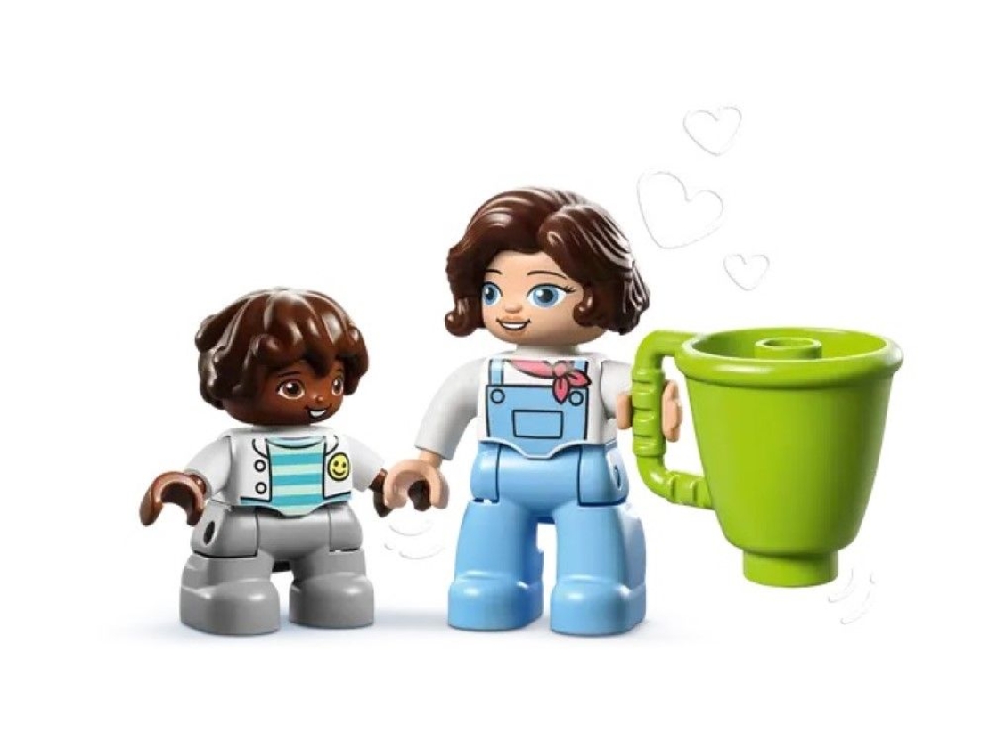 LEGO® DUPLO® Town Семейна къща на колела 10986