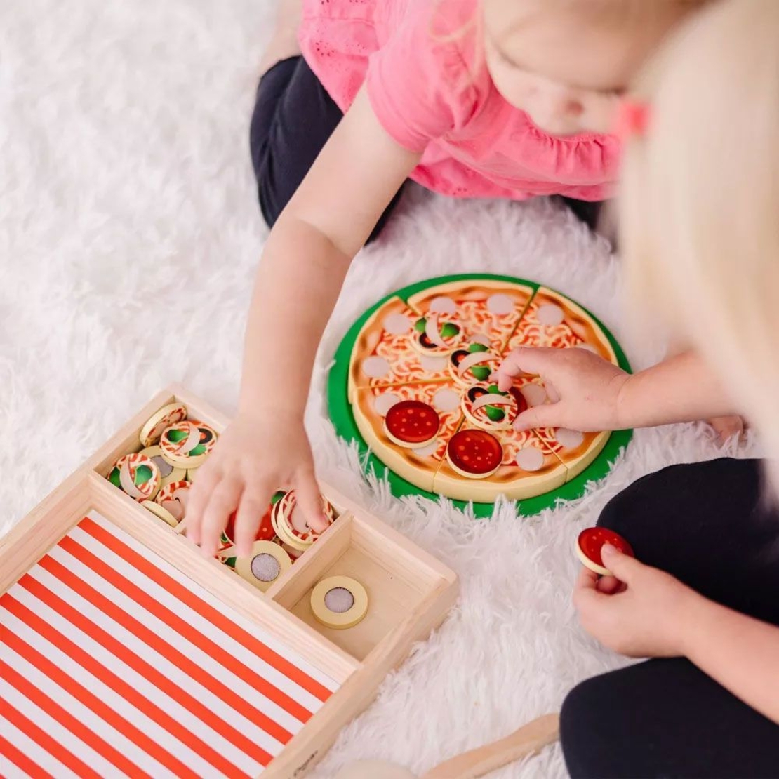 Дървен игрален комплект Melissa and Doug Пица парти