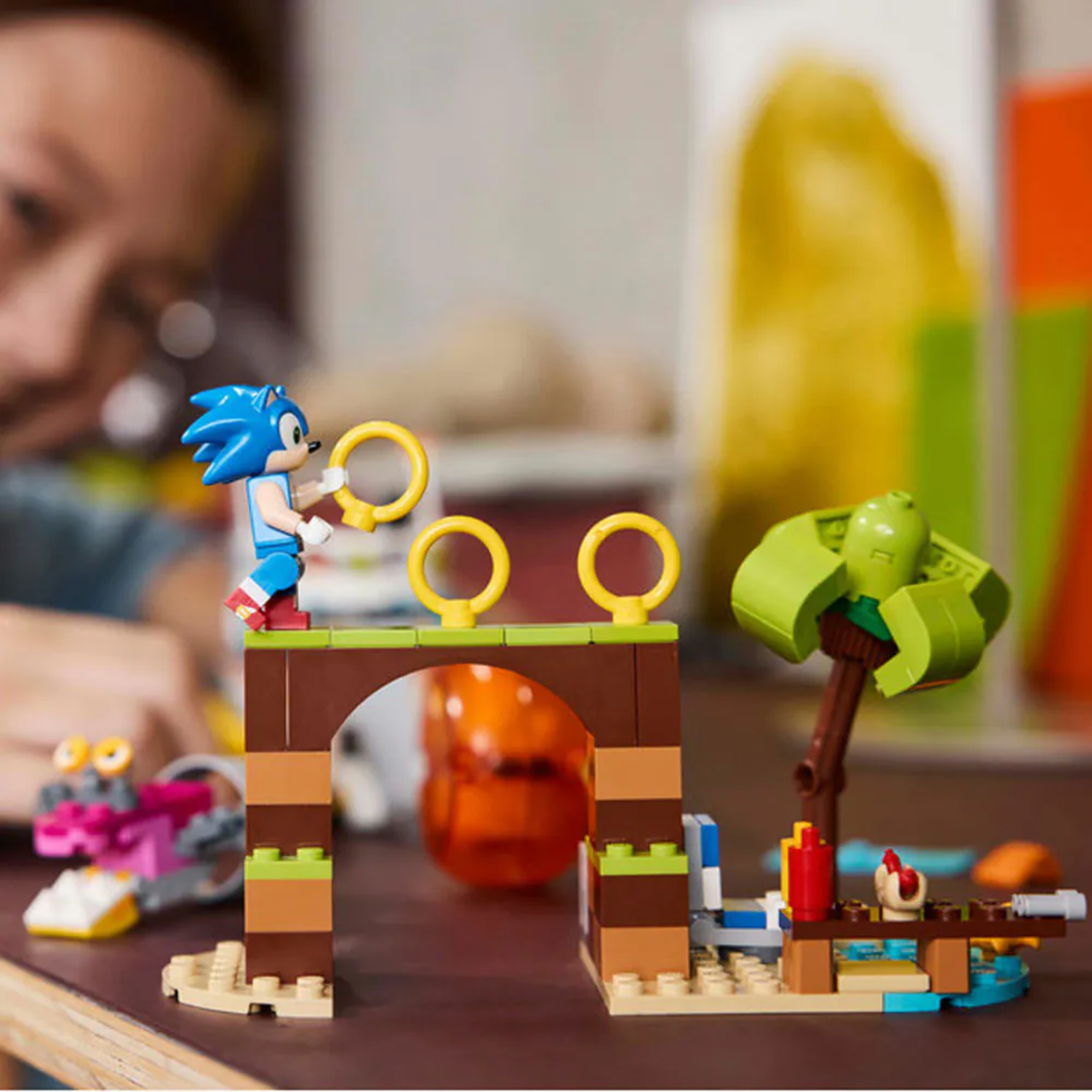 LEGO® Sonic Приключенската лодка на Тейлс 76997