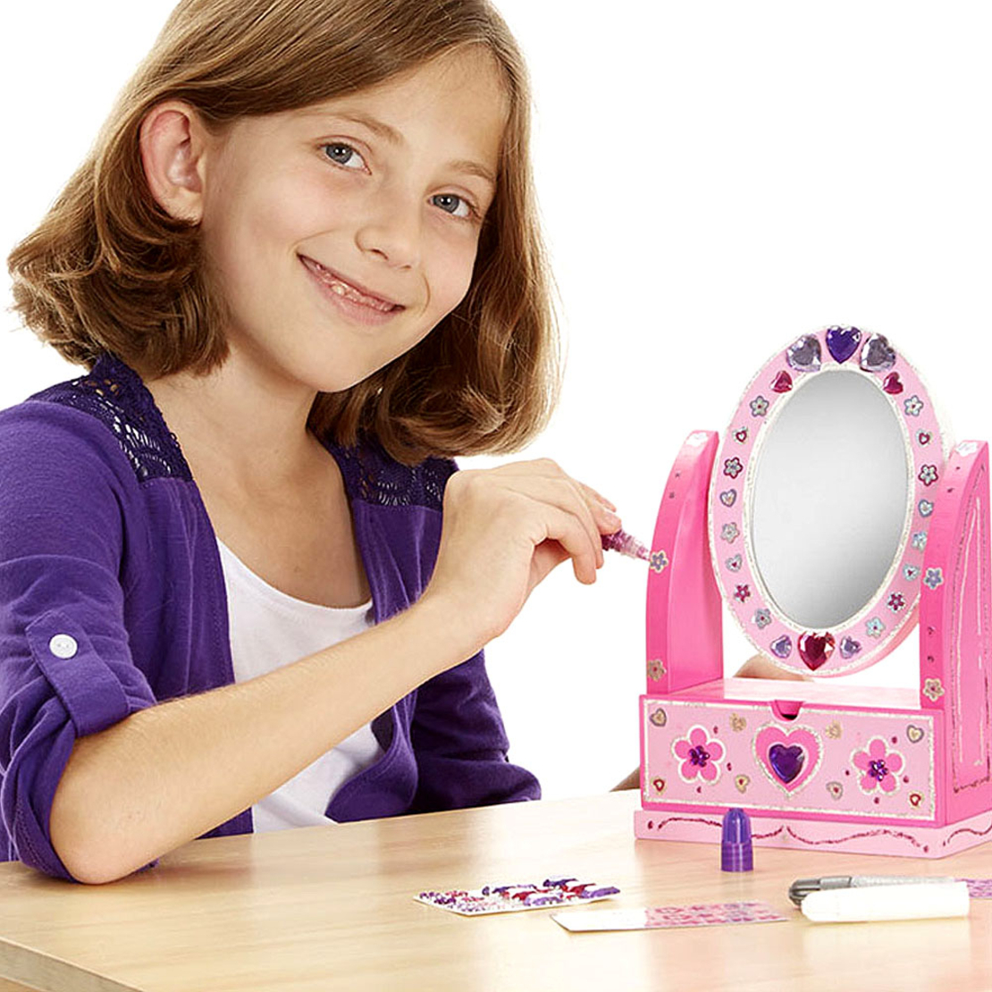 Декорирай своята тоалетна масичка Melissa and Doug 19526