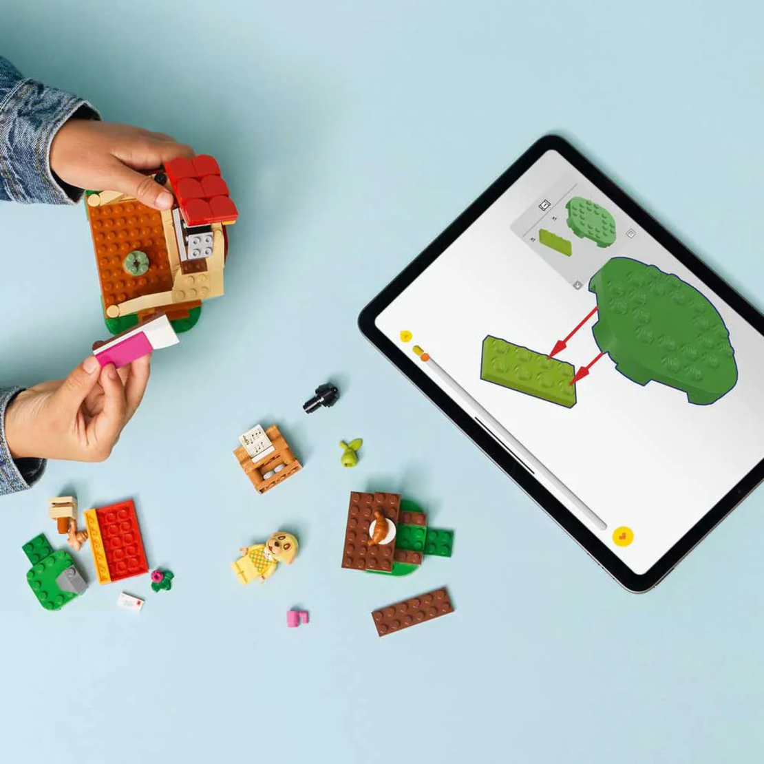 LEGO® Animal Crossing™ Уютната къща на Goldie 77058