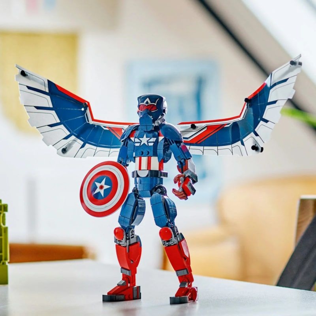 LEGO® Marvel Фигура за изграждане: Капитан Америка 76296