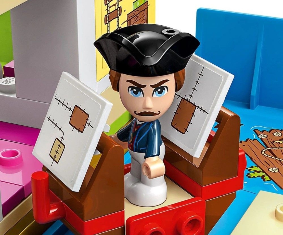 LEGO® Disney Приключението на Питър Пар и Уенди 43220