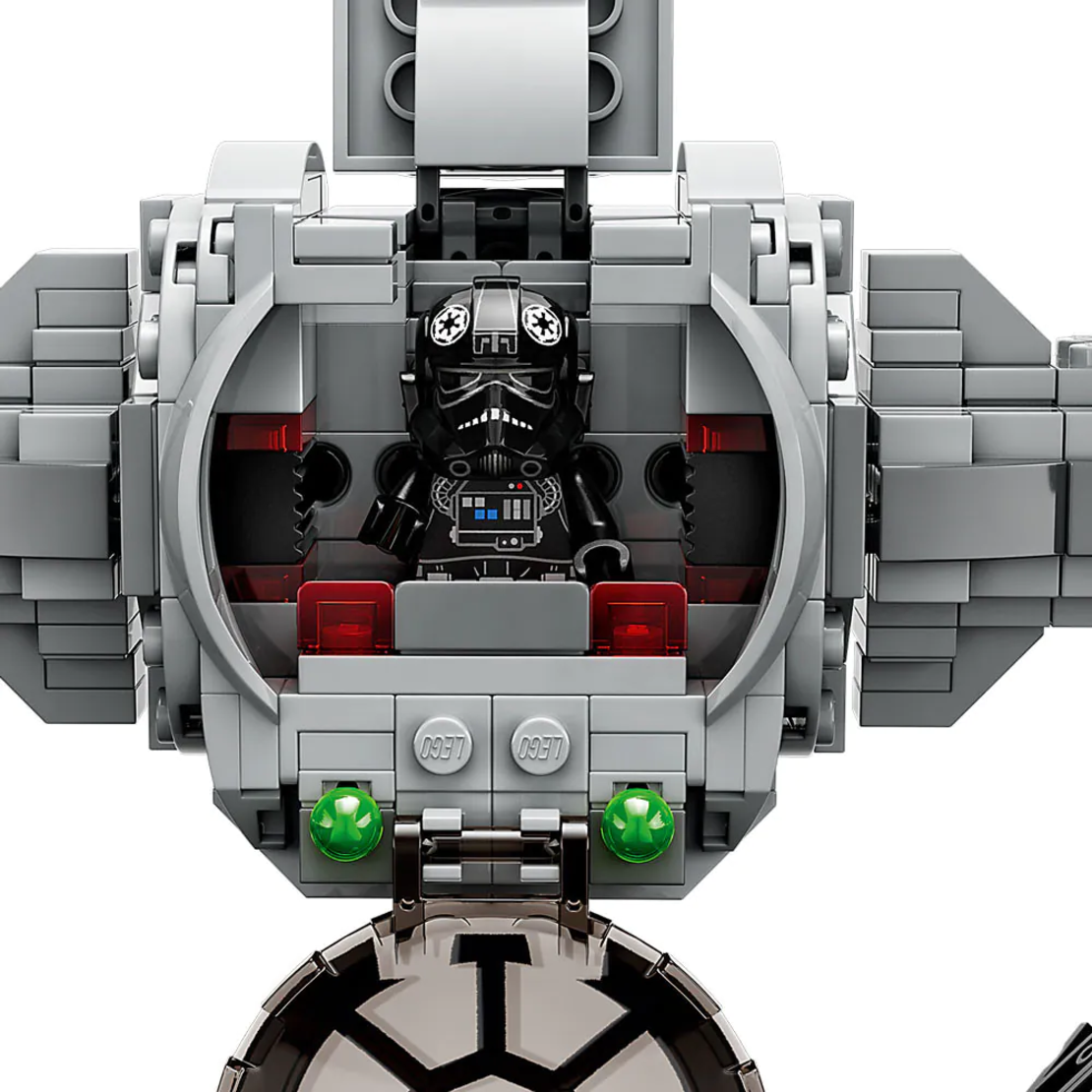 LEGO® Star Wars™ Мандалорски изтребител срещу TIE Interceptor 75348