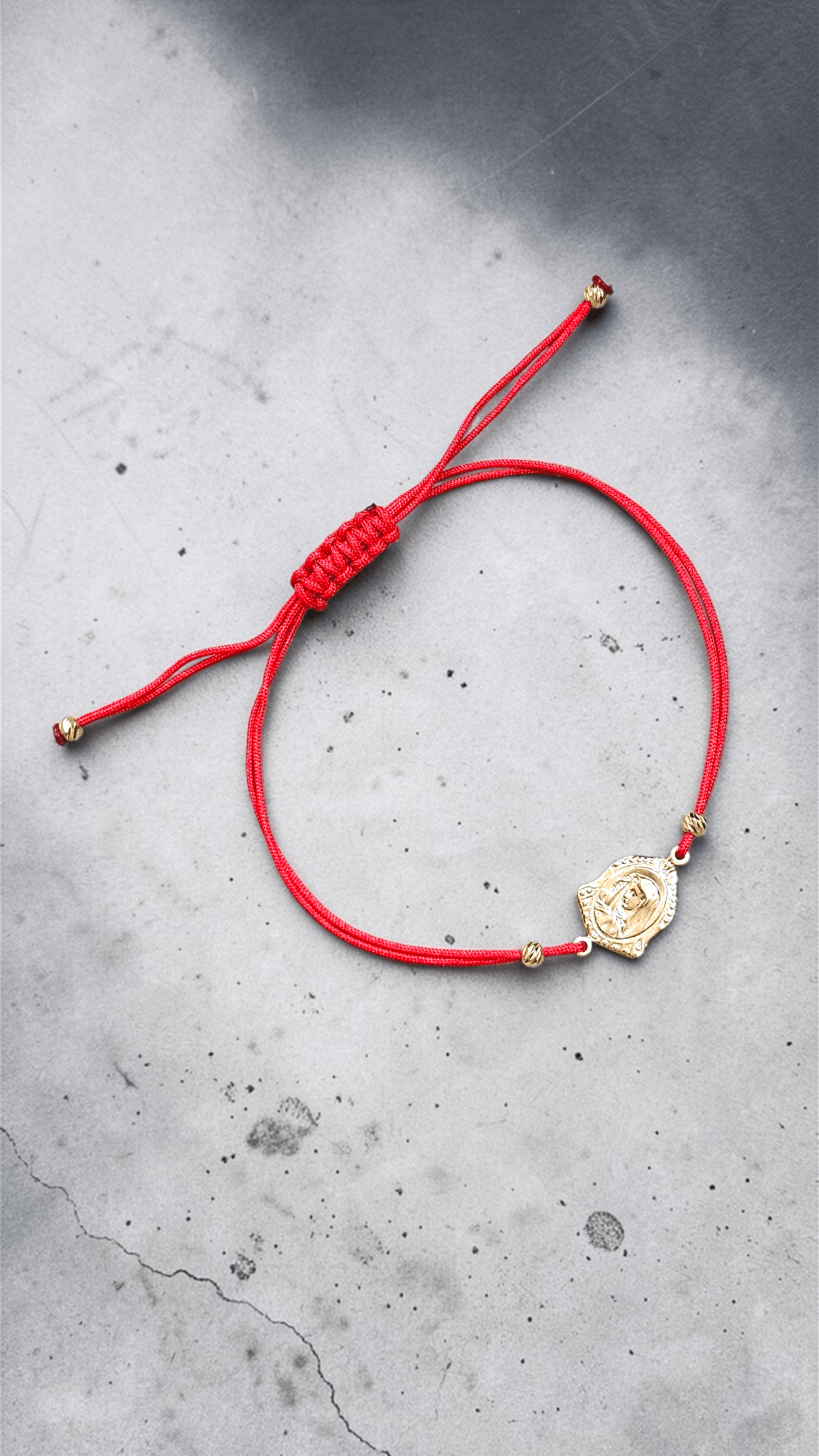 Гривна с Богородица от жълто злато