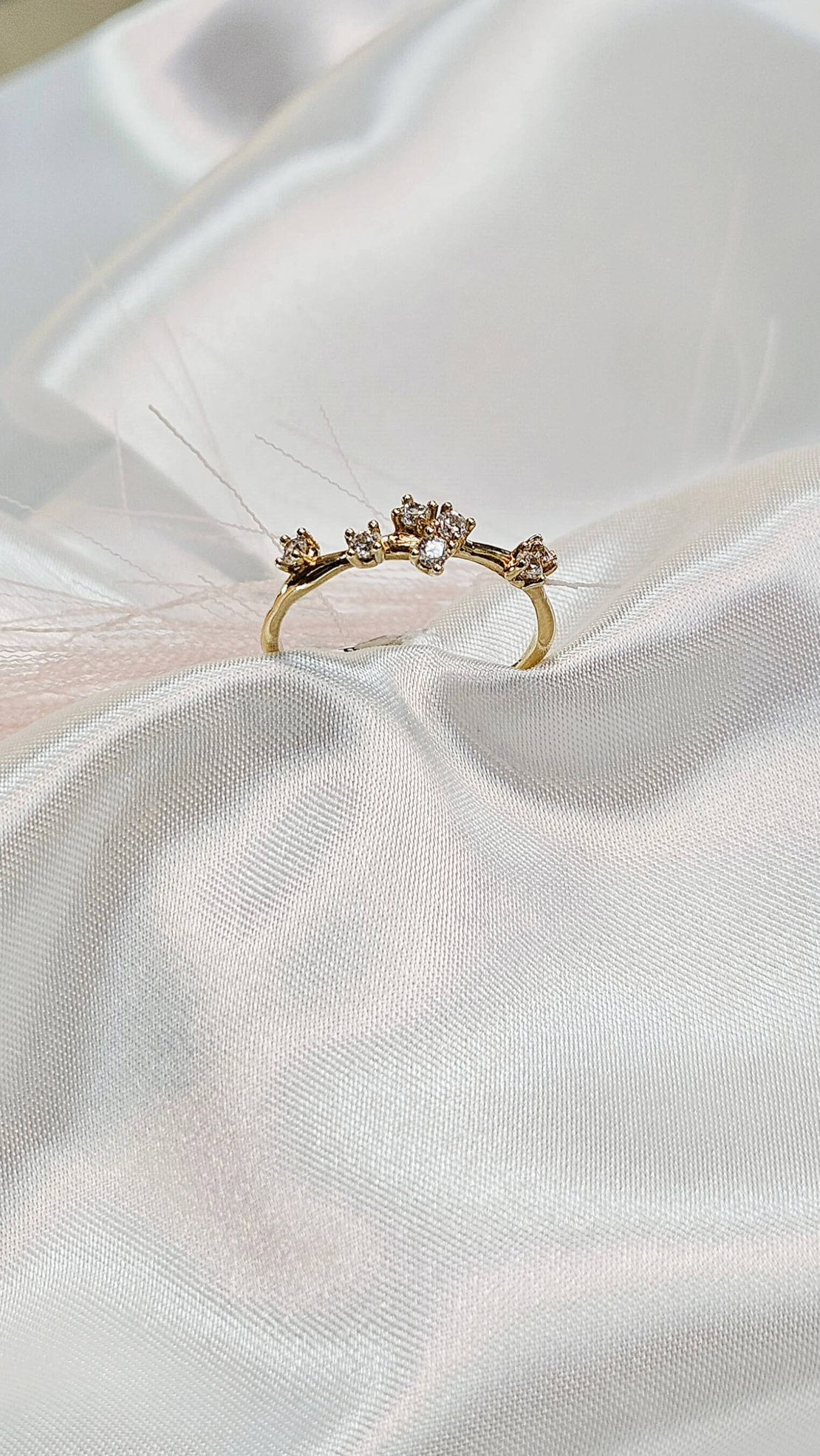 Златен пръстен Романтичен букет с циркони