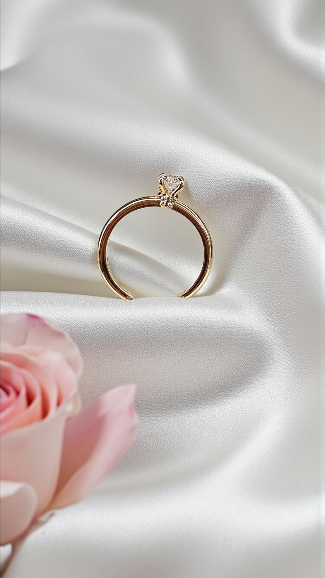 Златен пръстен с диаманти IGI сертификат