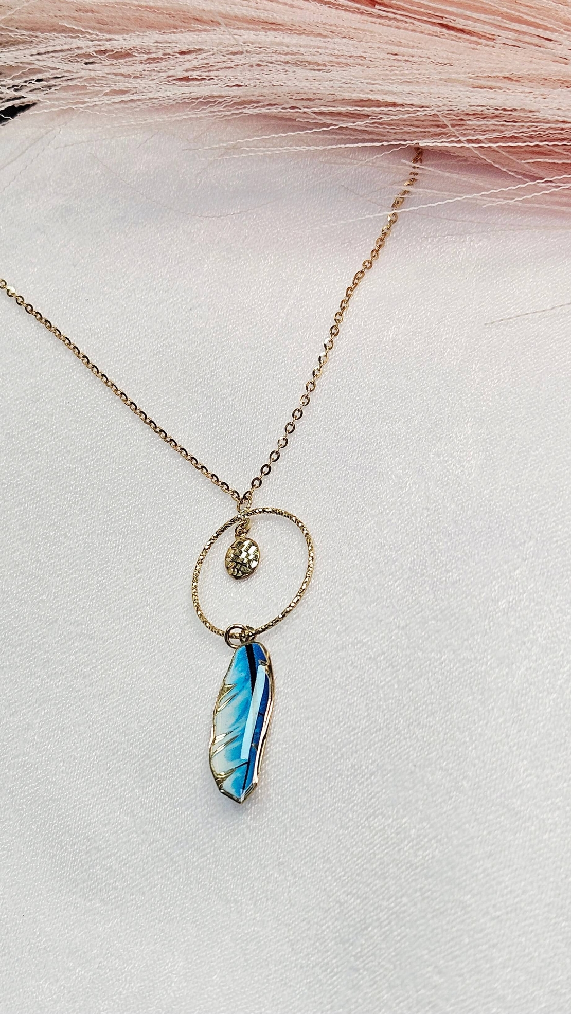 Колие от 14К жълто злато Перо