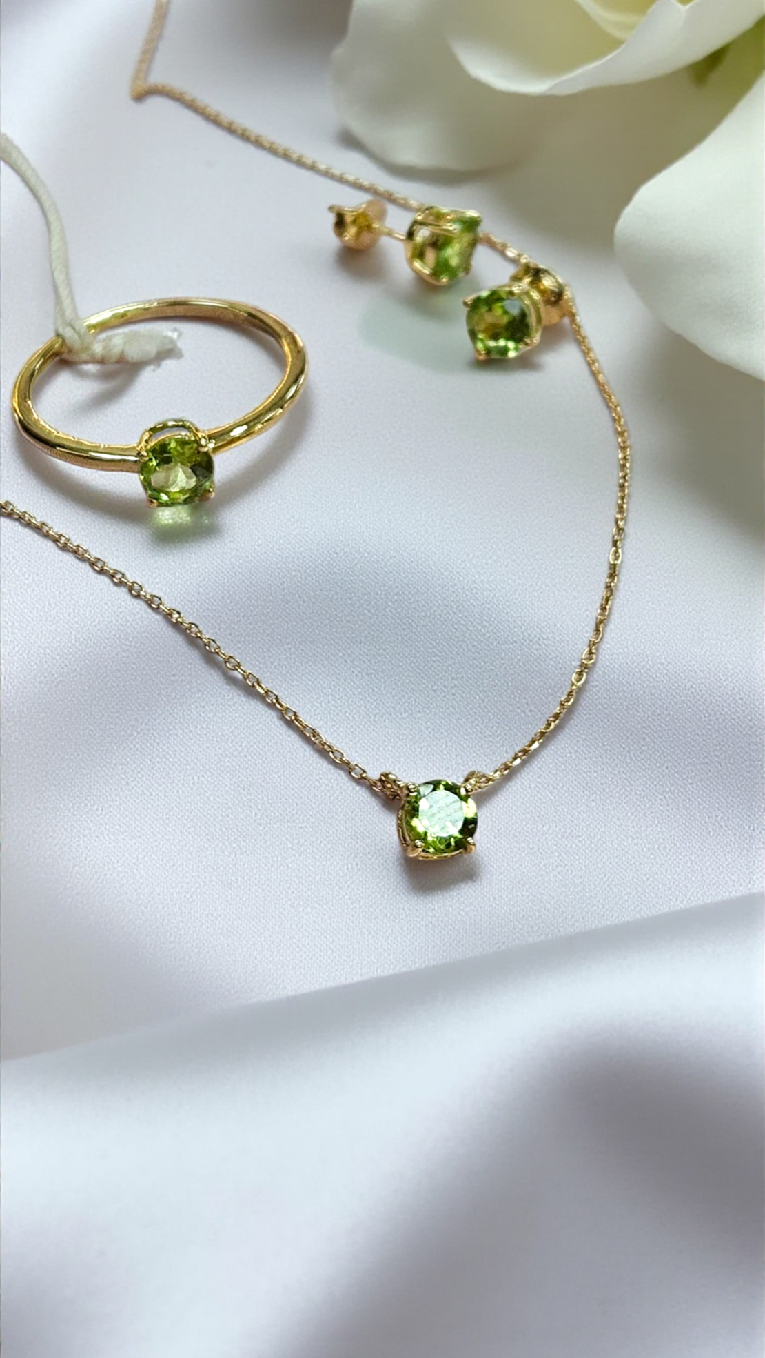 Колие от 18К злато и Перидот Gumon