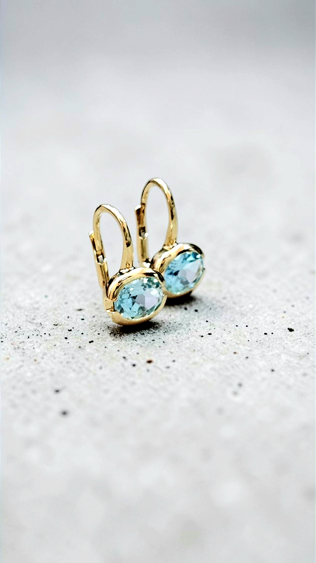 Колие и обеци 