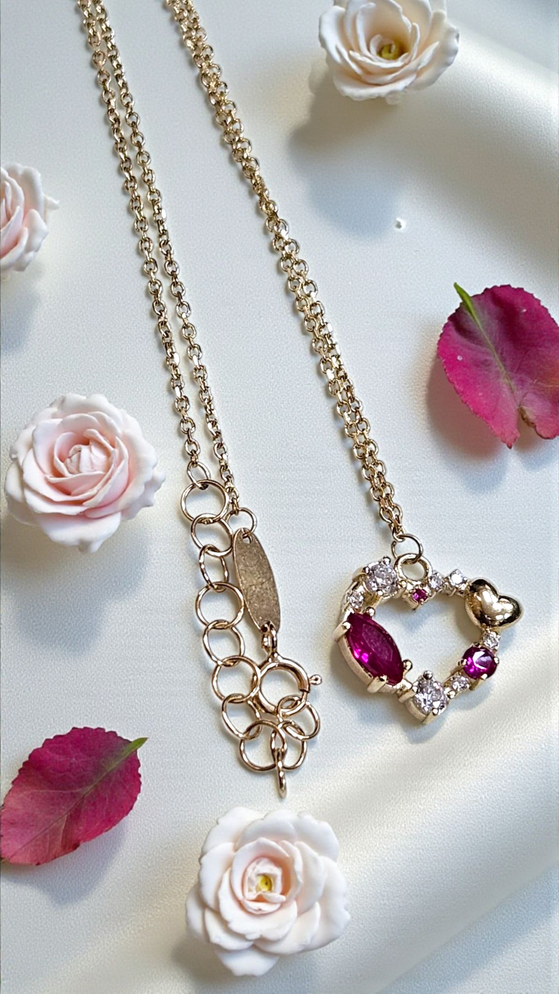 Златно колиес циркони Novello