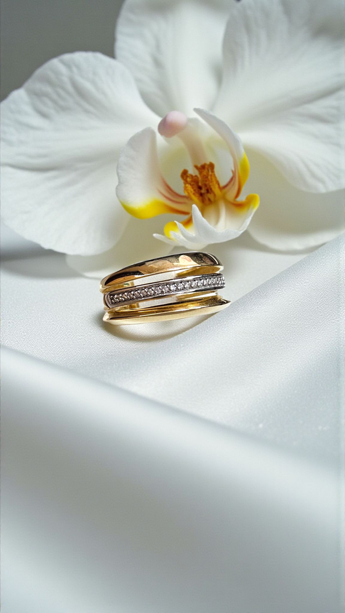 Дамски златен пръстен