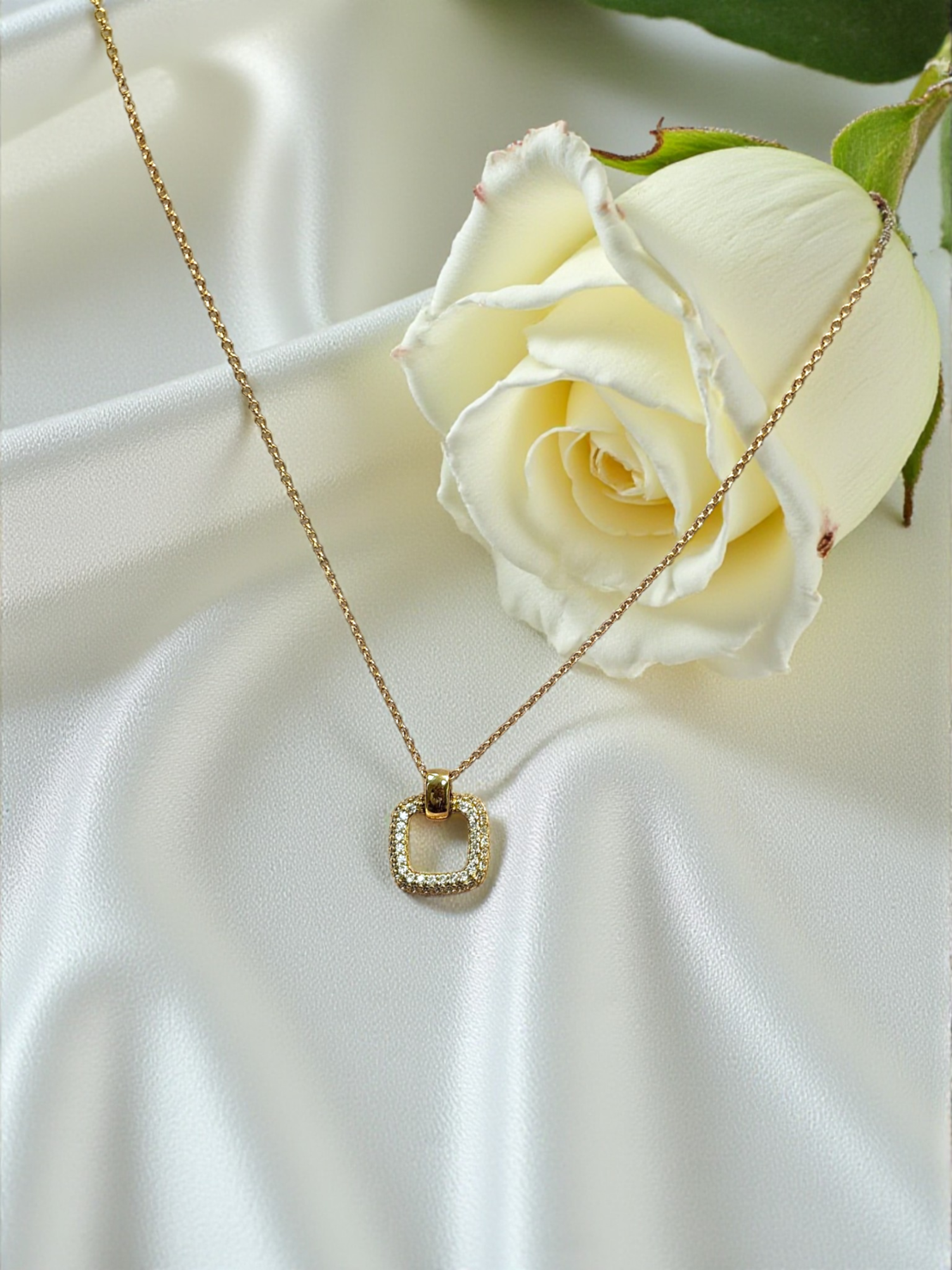 Комплект обеци и колие Luce Quadrata