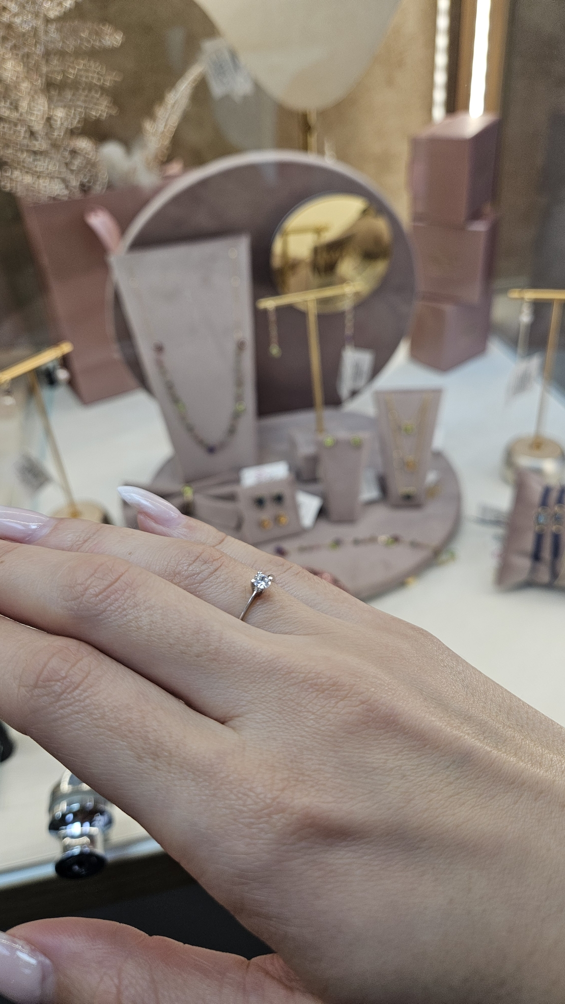 Златен  пръстен от бяло злато с цирконий