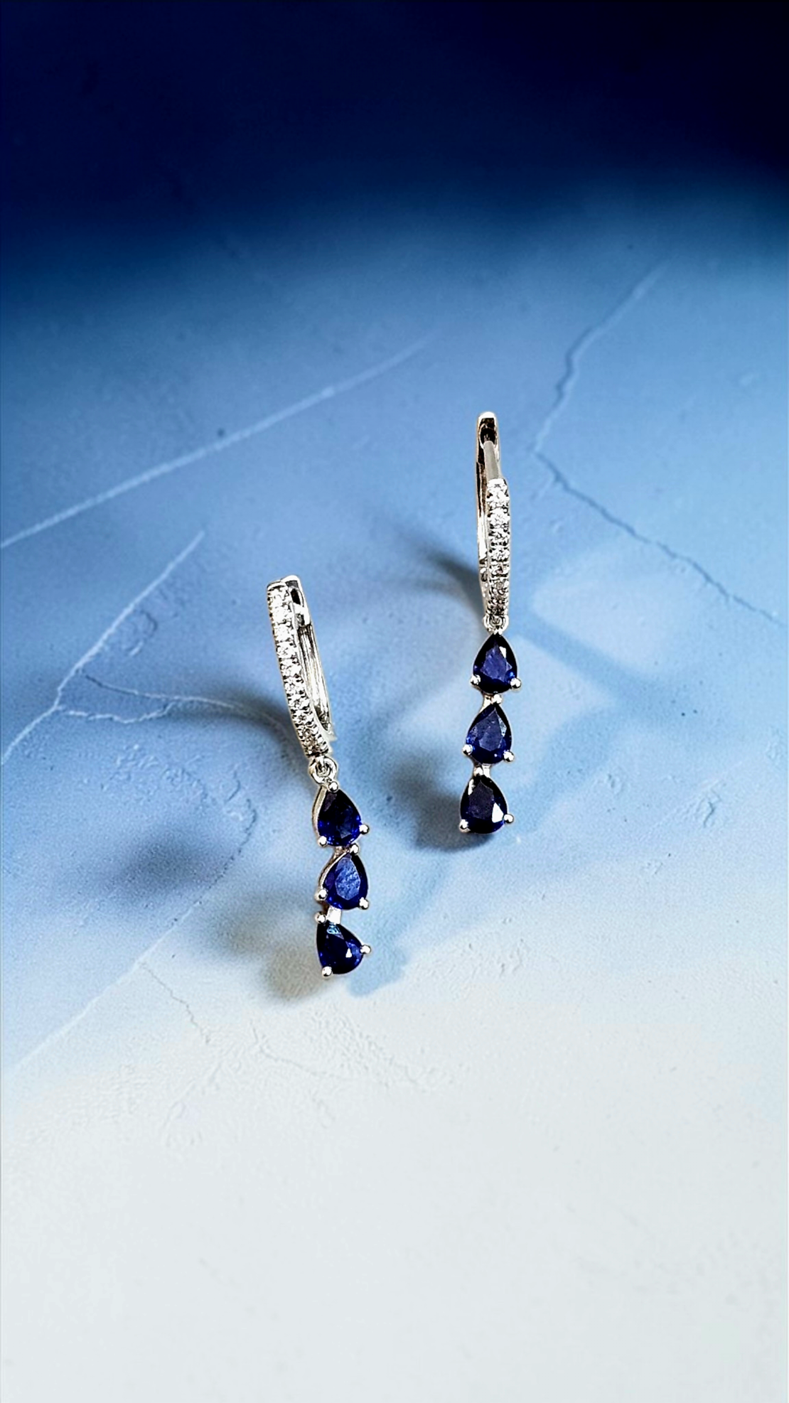 Златни обециСапфирена Елегантност I GIOIELLI DEL SOLE